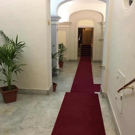 Hotel Versailles Roma Ngoại thất bức ảnh