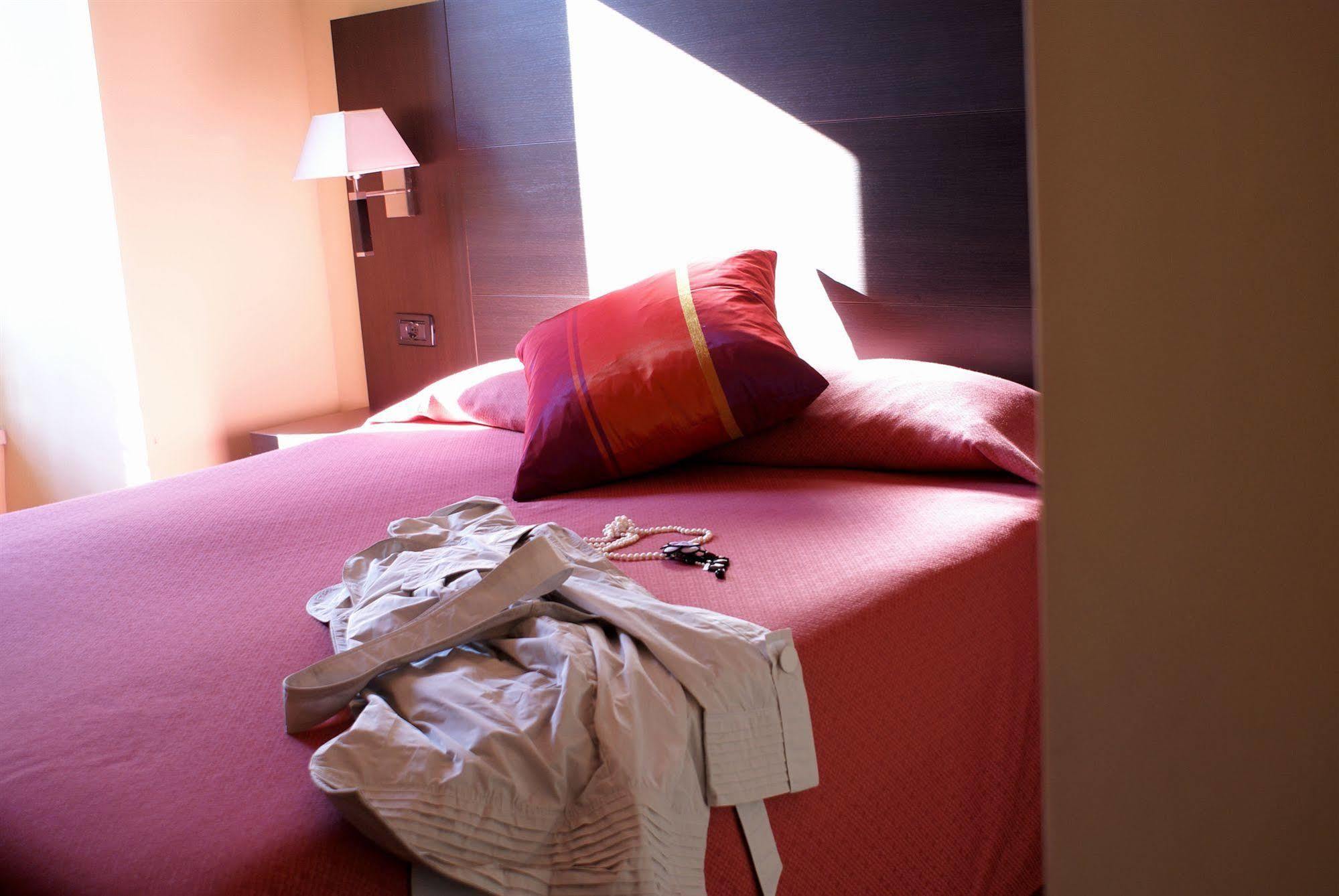Hotel Versailles Roma Phòng bức ảnh