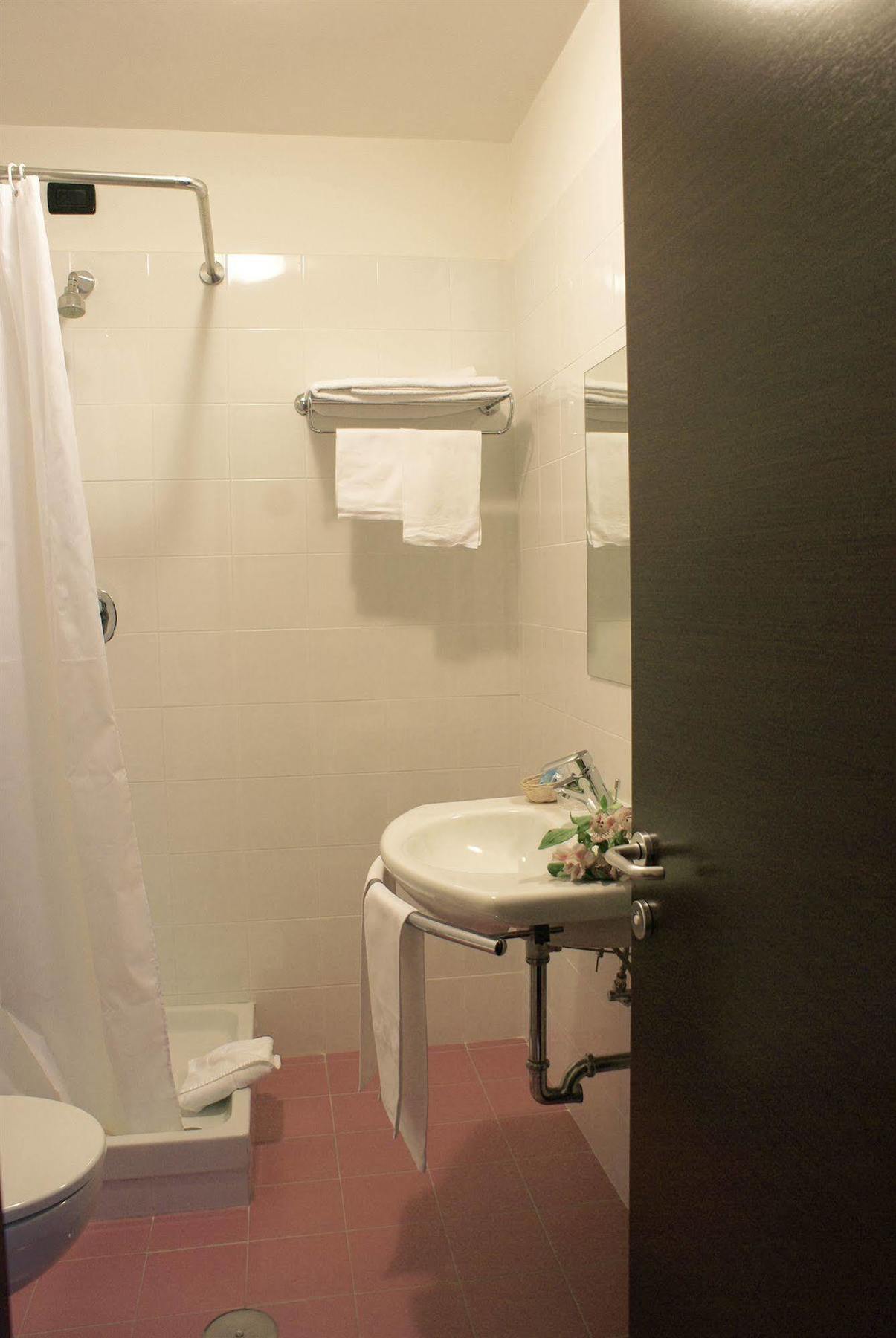 Hotel Versailles Roma Ngoại thất bức ảnh