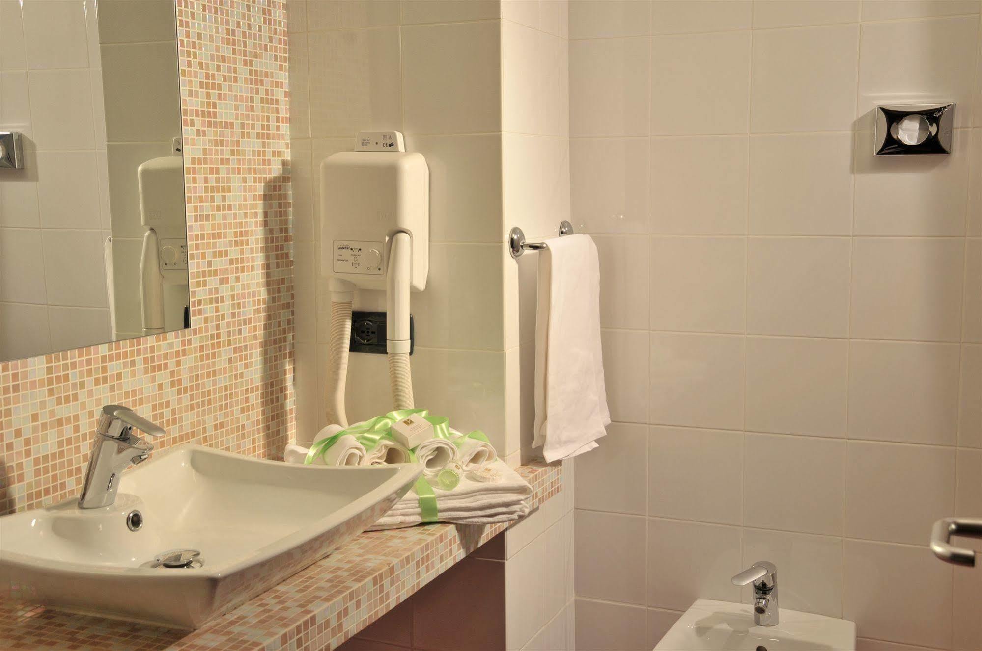 Hotel Versailles Roma Ngoại thất bức ảnh