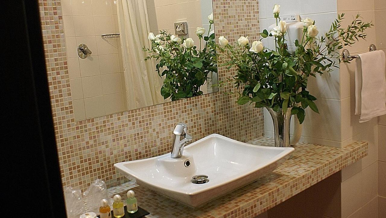 Hotel Versailles Roma Ngoại thất bức ảnh